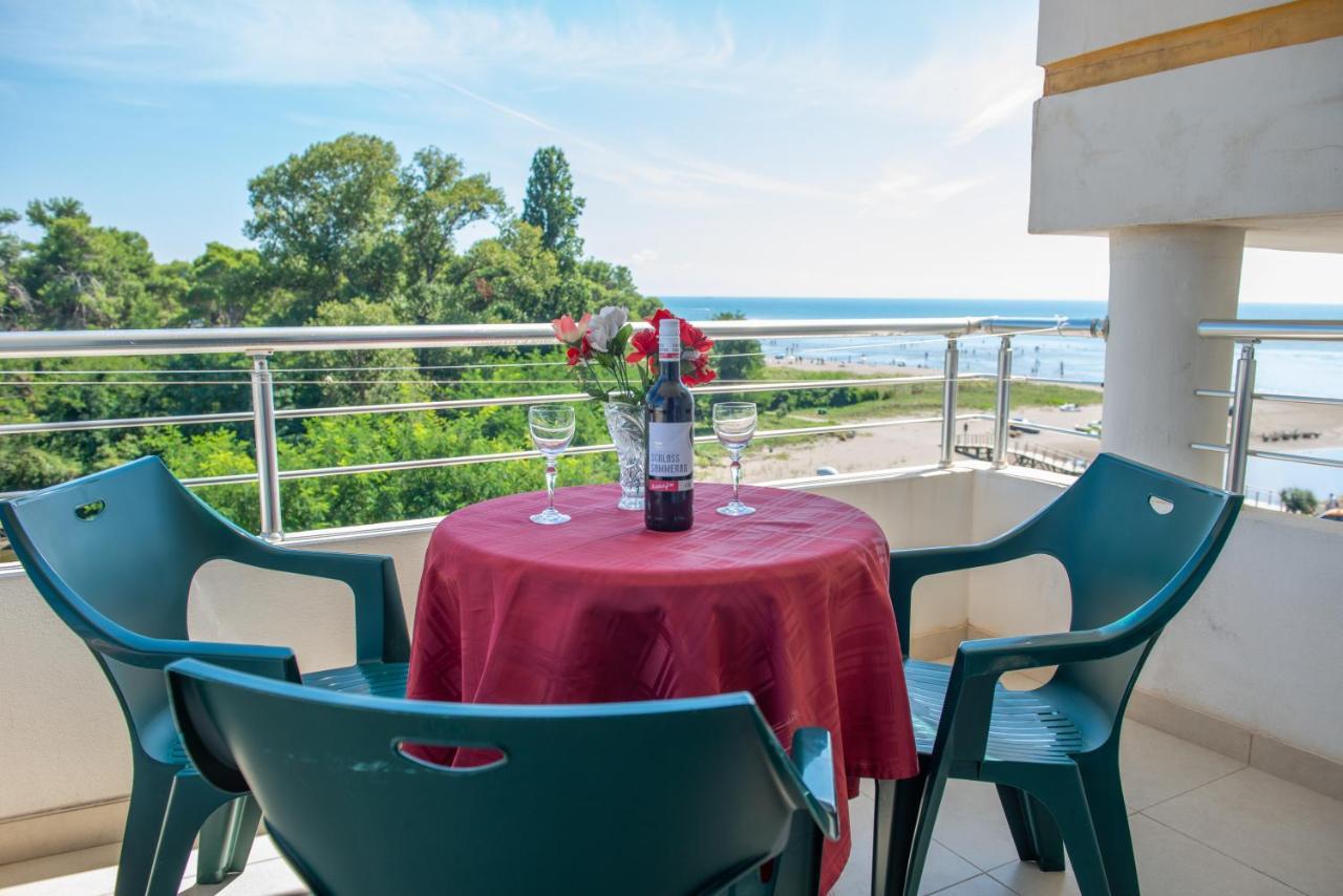 Villa Fici Ulcinj Exteriör bild